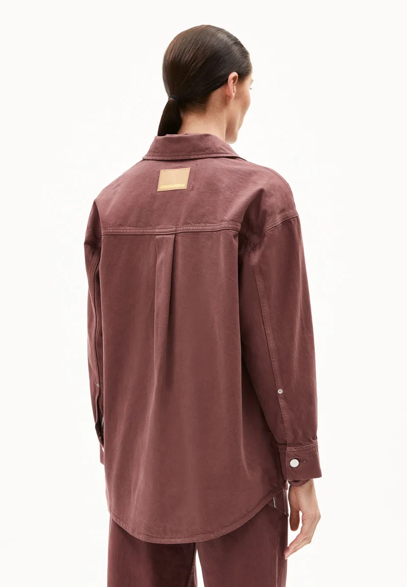 TAARAH JACKE | dark berry