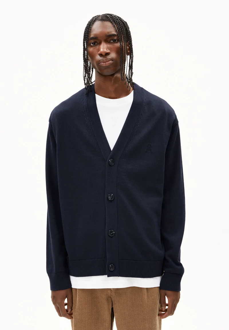 AANATOL STRICKJACKE | night sky