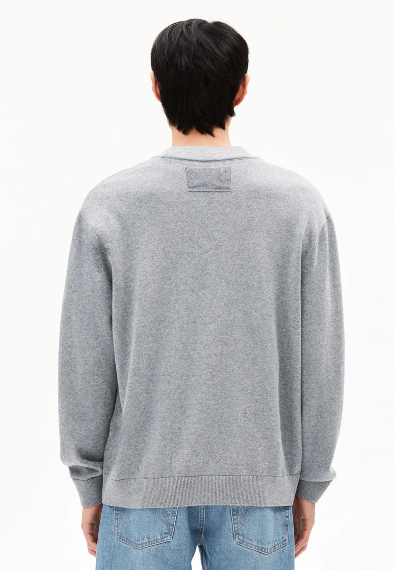 AANATOL STRICKJACKE | silver melange