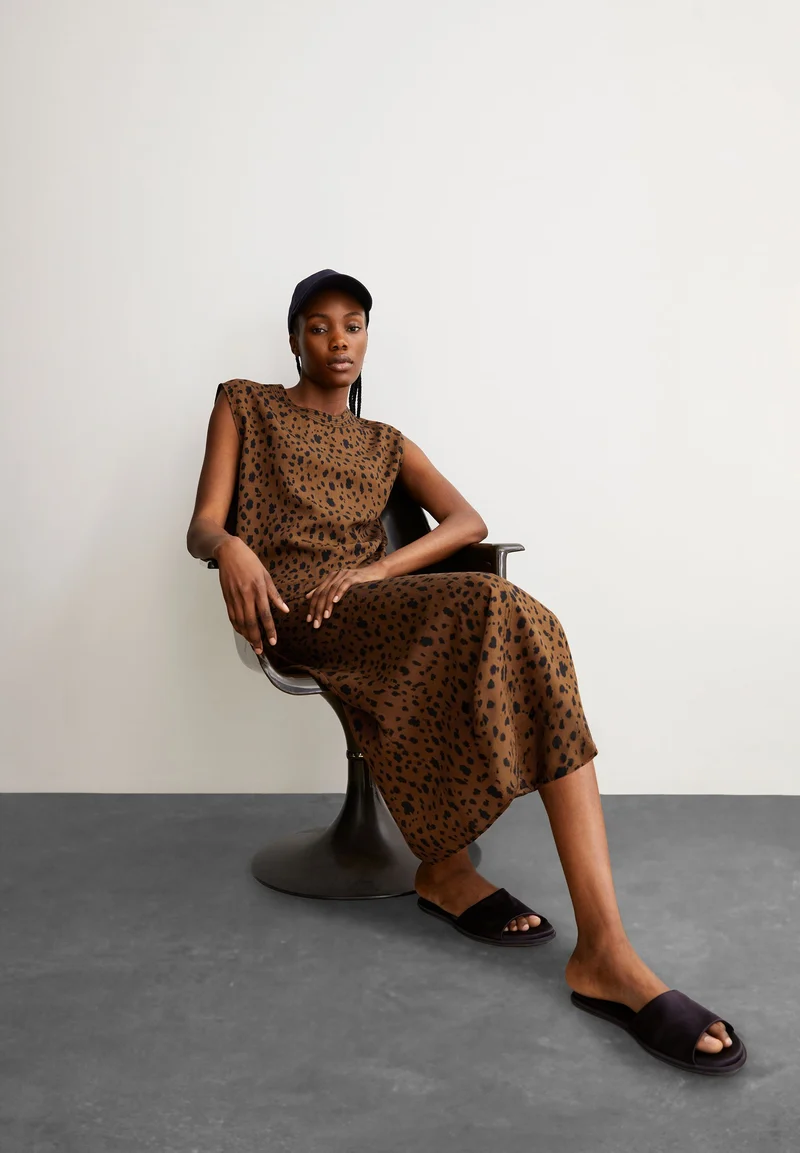 NERAALI LEOPAA | dark camel