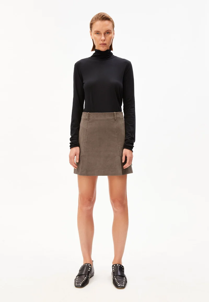 ZALAIAA CORDROCK | walnut cream