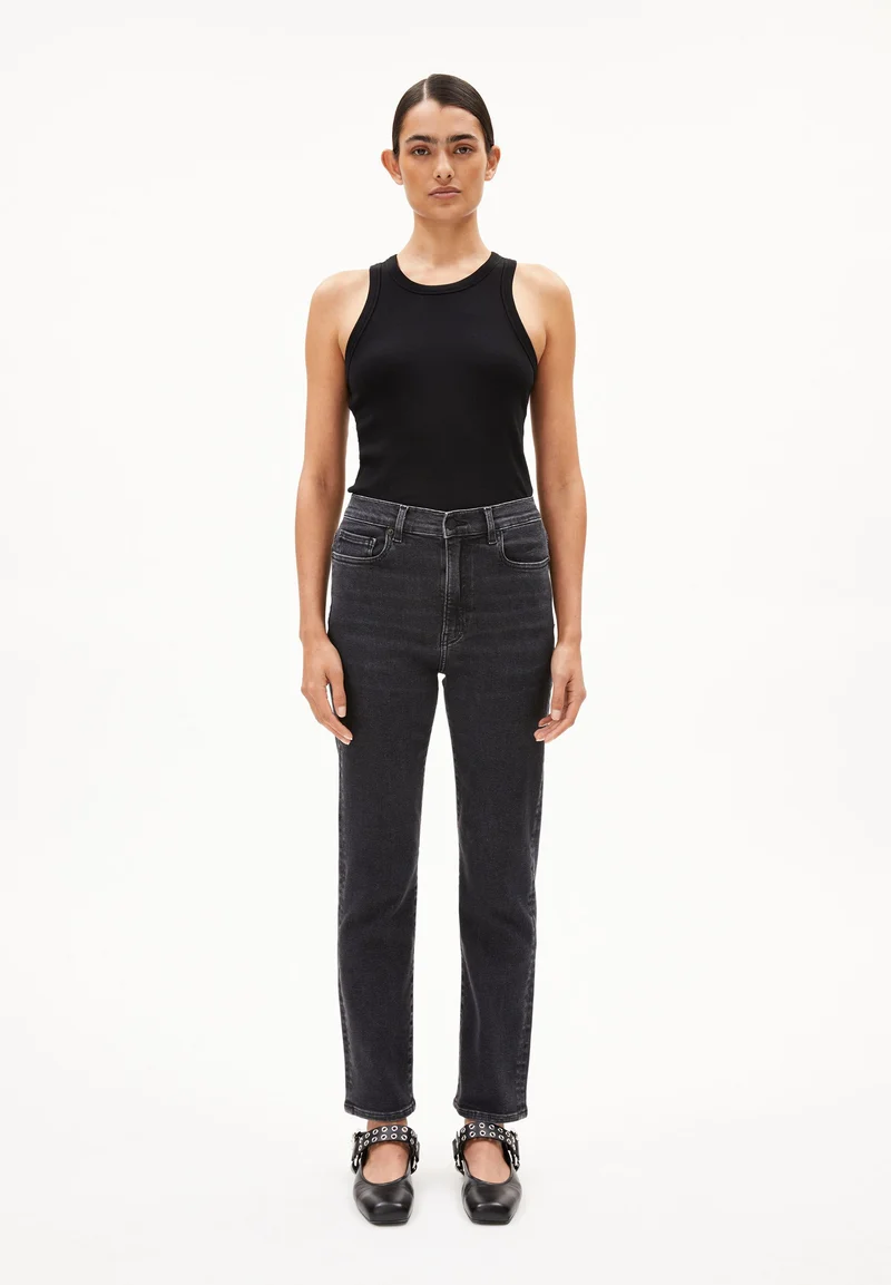 LEJAANI HIGH WAIST SLIM JEANS | blackish