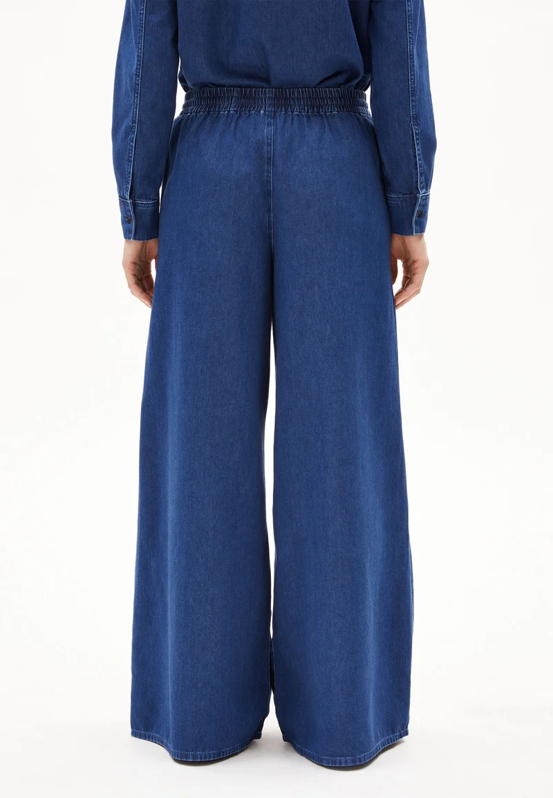 KELAANI JEANSHOSE | varese
