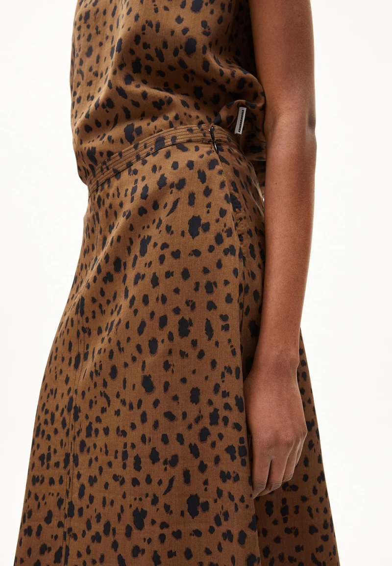 WOLAARIA LEOPAA | dark camel