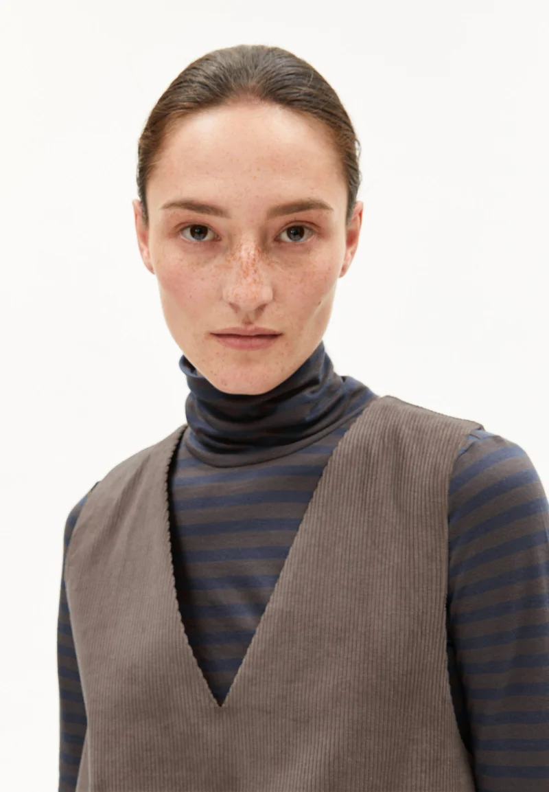 PINAAFO CORDUROY | walnut cream