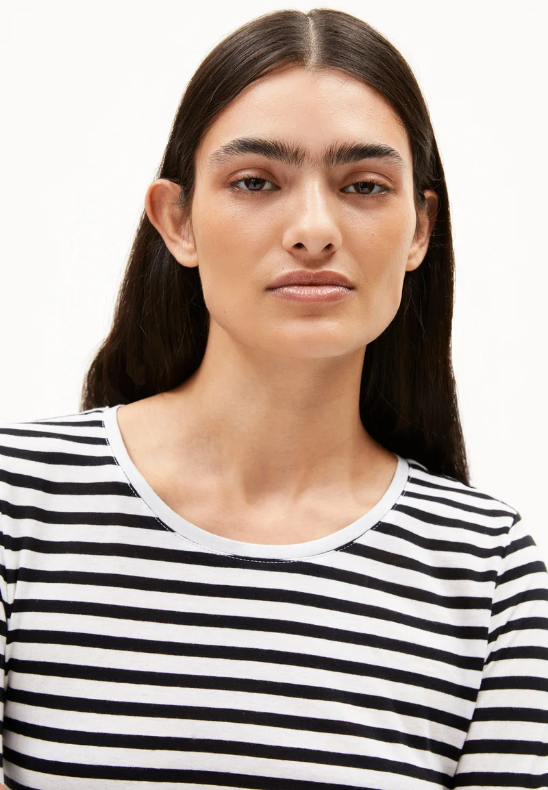 EINIAARA GESTREIFTES LANGARMSHIRT | white-black