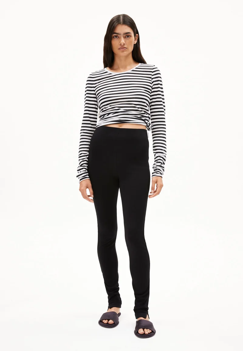 EINIAARA GESTREIFTES LANGARMSHIRT | white-black