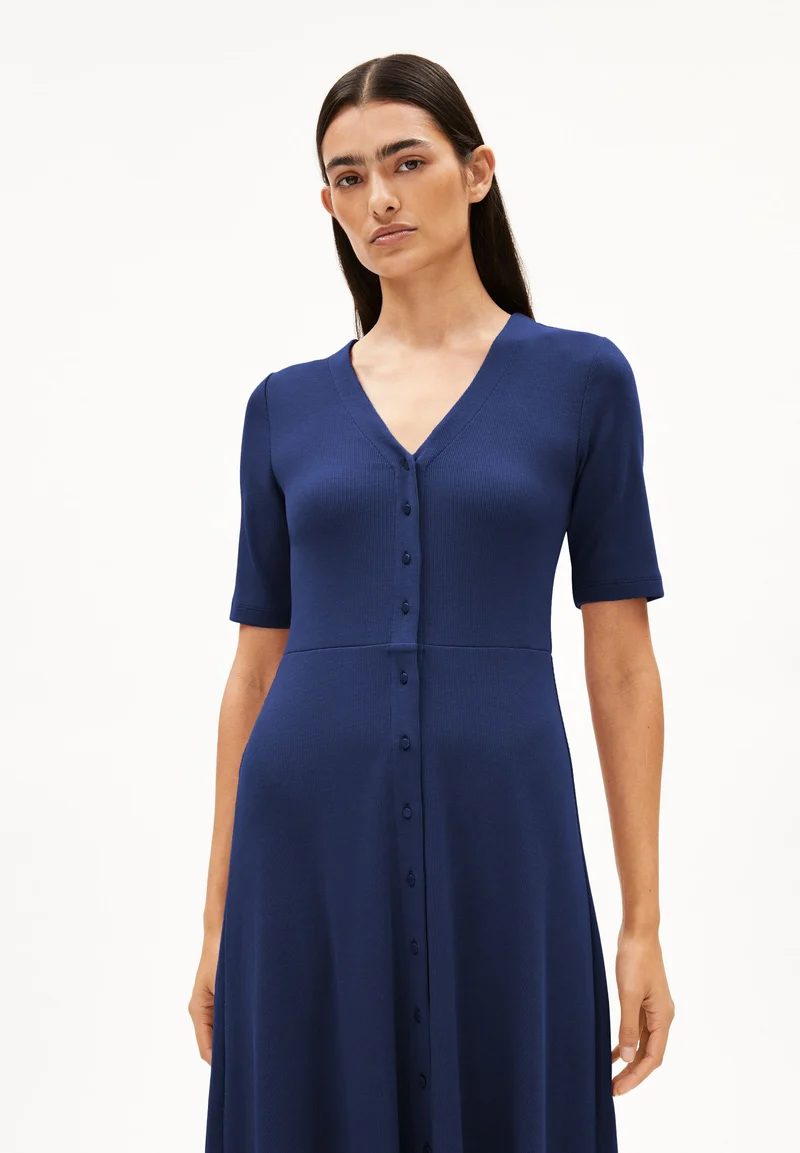 ALURAA KLEID | blue noon