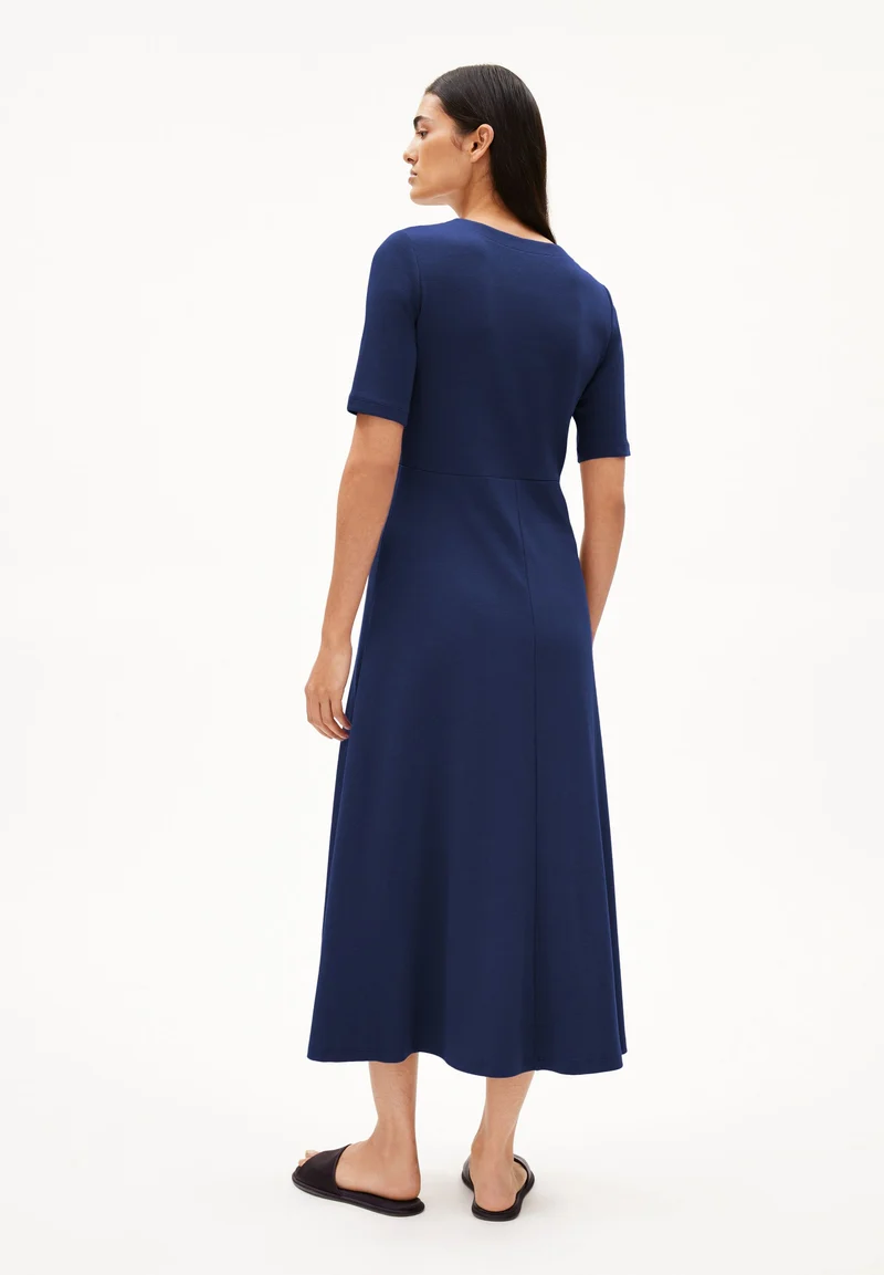 ALURAA KLEID | blue noon