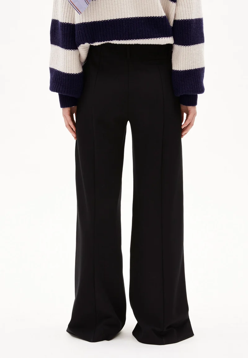 MAEVAA HOSE | black