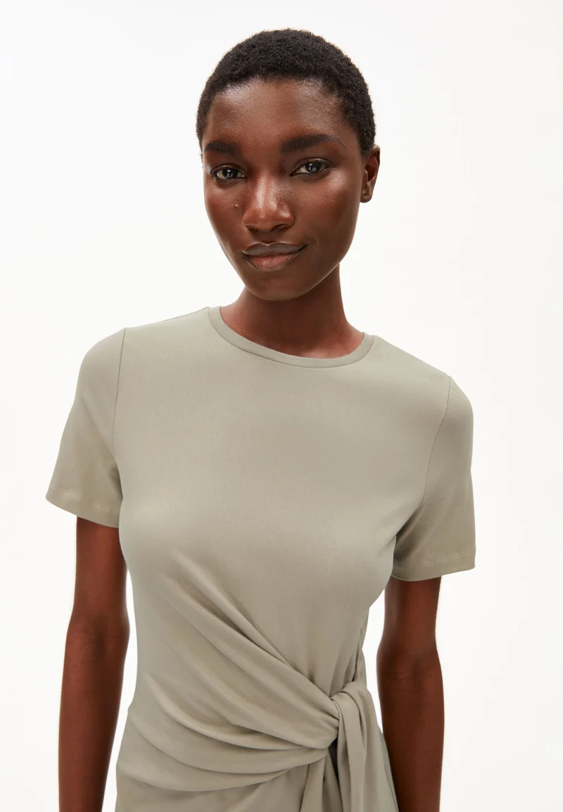 JELTAA JERSEY-KLEID | light sage