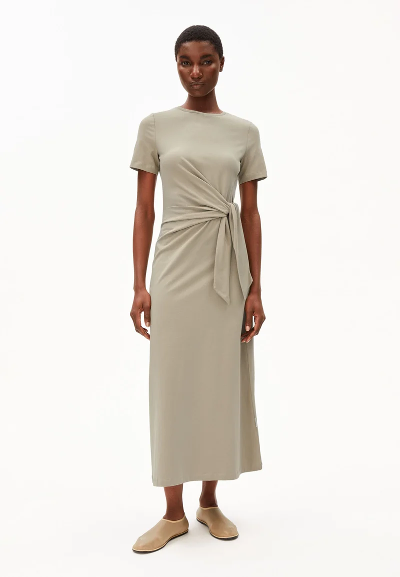 JELTAA JERSEY-KLEID | light sage
