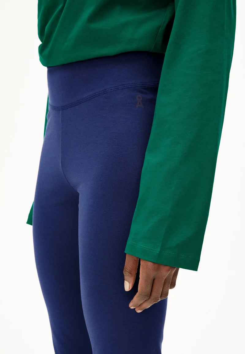 REHMAA LEGGINGS | blue noon
