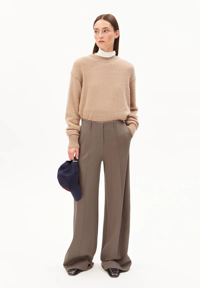 MAEVAA HOSE | walnut cream