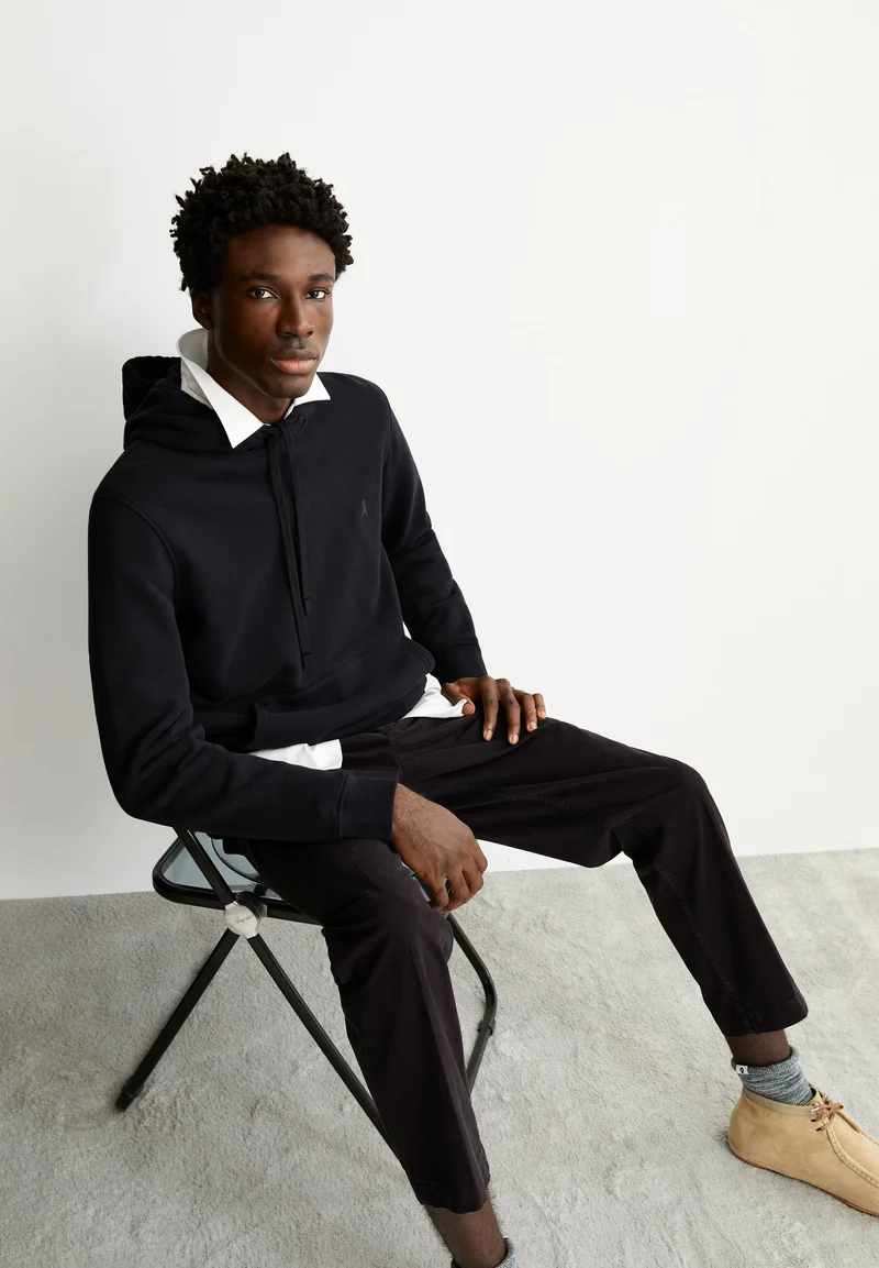 PAARLO LOOP HOODIE | black