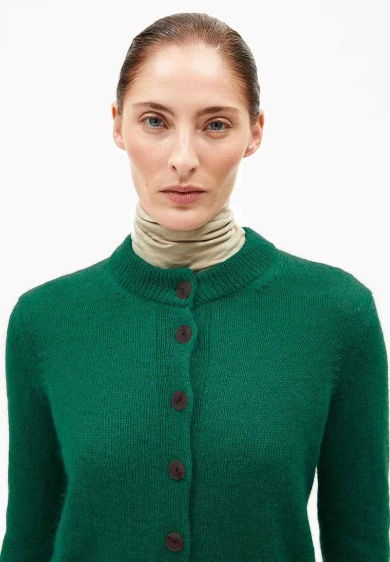 AMILDAA | emerald green
