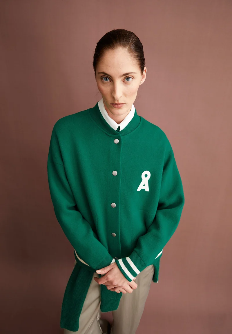ICONIC Å BOMBERJACKE | emerald green-oatmilk