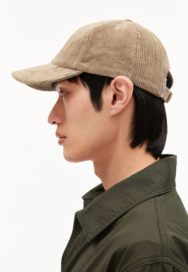 YENAAS CORD KAPPE | light oak