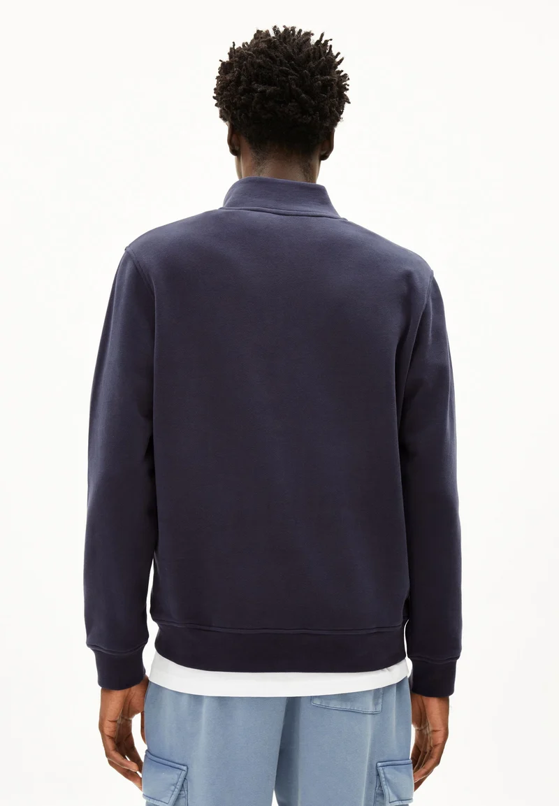 WAARLO LOOP TROYER | night sky