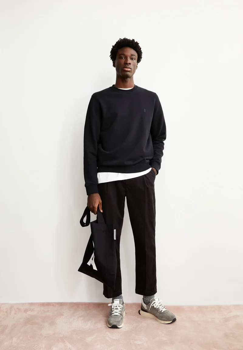 BAARO LOOP SWEATSHIRT | black