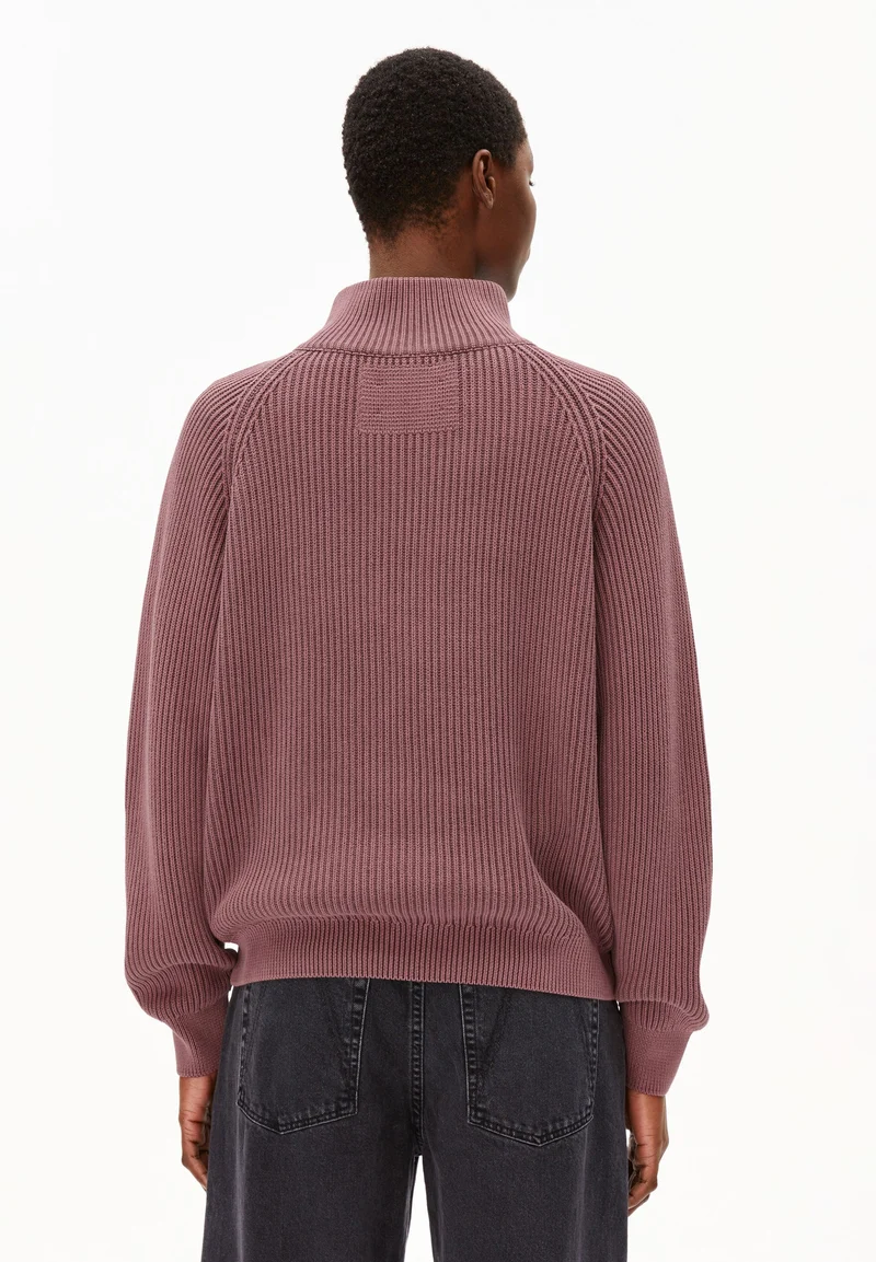 RONYIAAS GMT DYE | dark berry