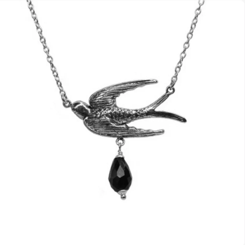 Halskette Schwalbe, Schwarze Perle