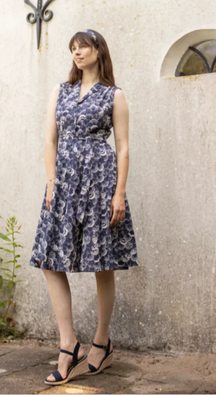 Swingkleid Nova Sea Shelly mit Muscheldruck, Marineblau