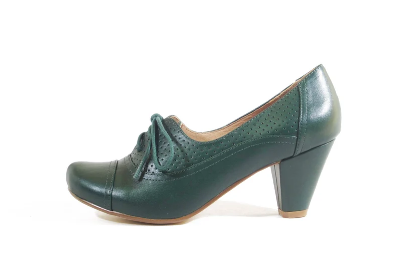 Maytal Schnürschuhe im Vintage-Stil, Grün
