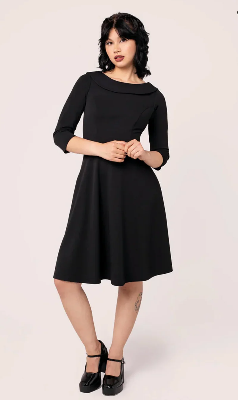 Swingkleid Lois mit raffinierte Rückansicht, Schwarz