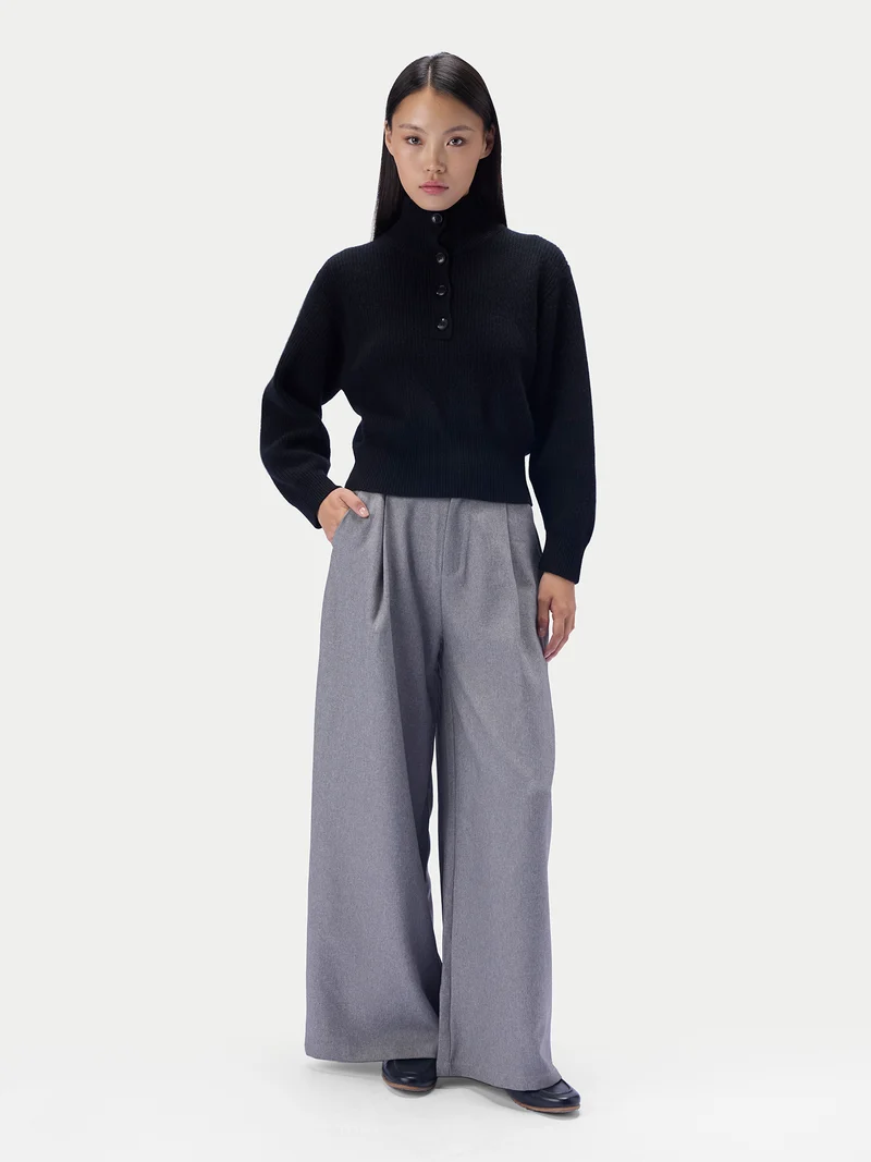 Kaschmirpullover mit Knopfleiste und Stehkragen