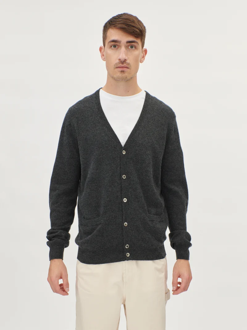 Basic V-Ausschnitt Kaschmirstrickjacke mit Knöpfen