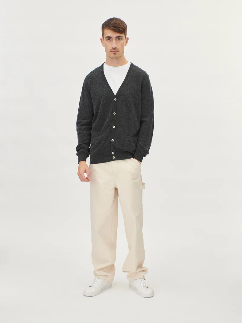 Basic V-Ausschnitt Kaschmirstrickjacke mit Knöpfen