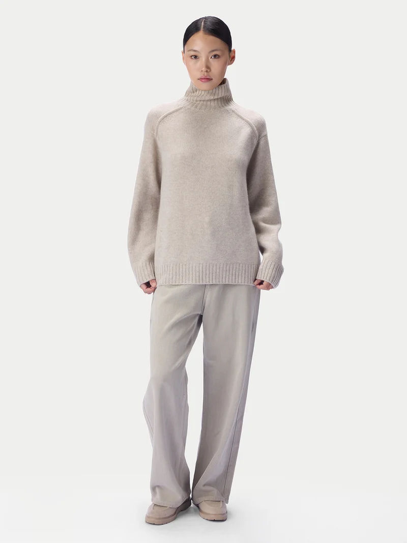 Kaschmir-Rollkragenpullover mit lockerer Passform