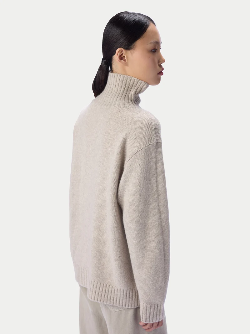 Kaschmir-Rollkragenpullover mit lockerer Passform