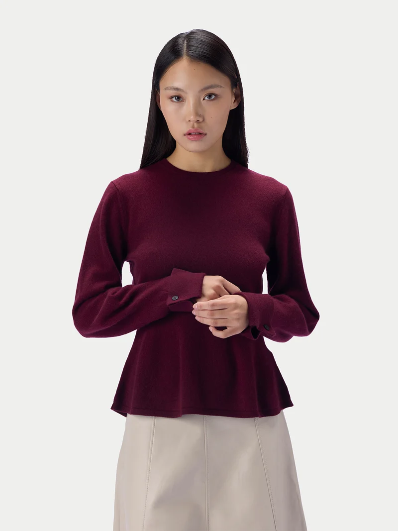 Kaschmirpullover mit ausgestelltem Saum und Rundhalsausschnitt
