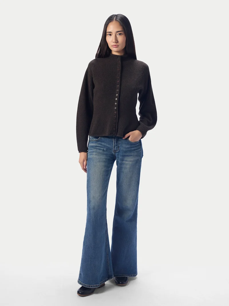 Kaschmir-Strickjacke mit Stehkragen und Knopfleiste