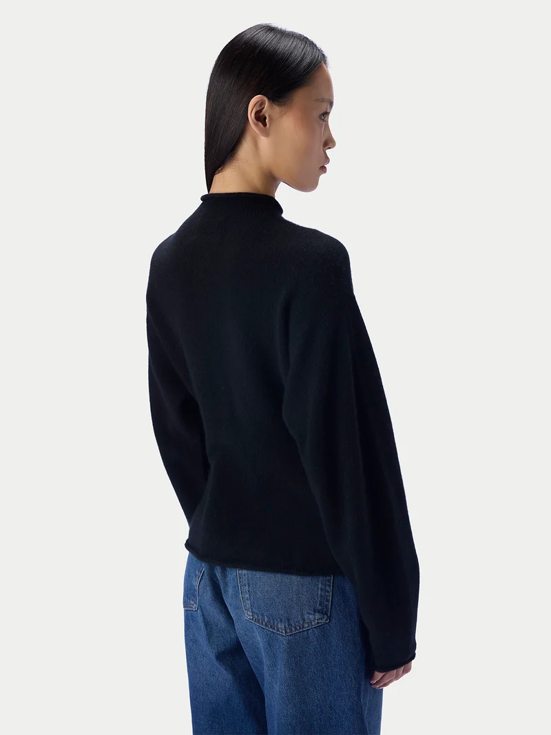 Kaschmir-Strickjacke mit Stehkragen und Knopfleiste