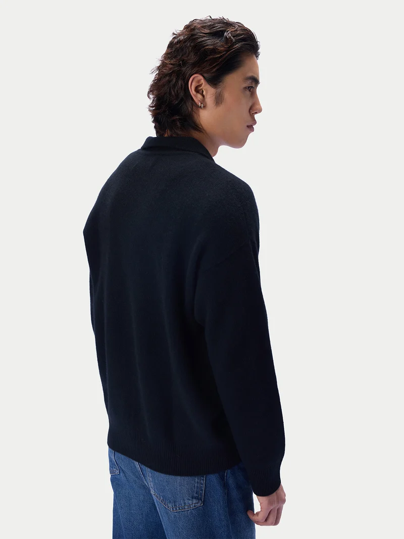 Kaschmir-Strickjacke mit spitzem Kragen und Reißverschluss
