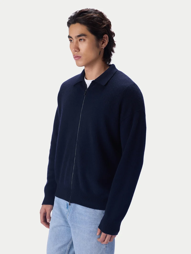 Kaschmir-Strickjacke mit spitzem Kragen und Reißverschluss