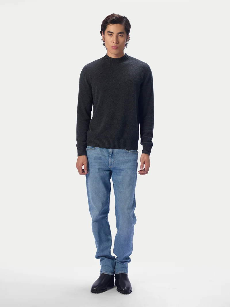 Schmal geschnittener Kaschmir-Rollkragenpullover