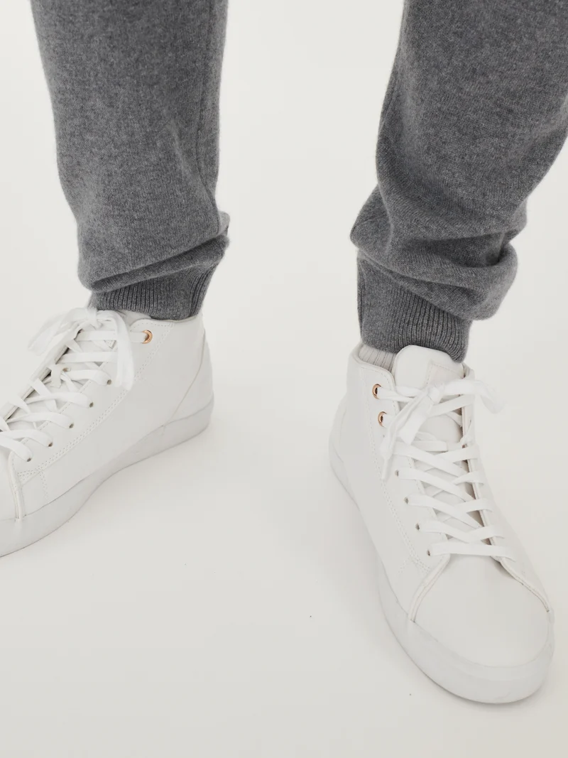 Lockere Jogginghose aus Kaschmir