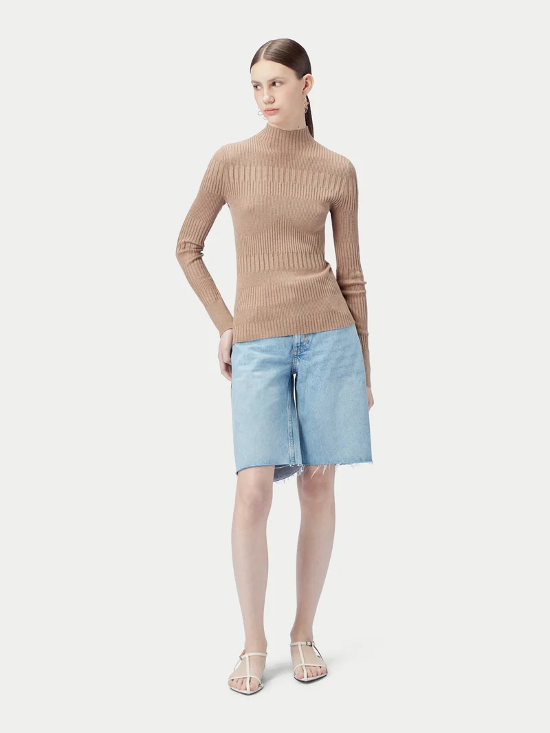 Hochgeschlossener Rippenpullover aus Baumwoll-Seiden-Kaschmir-Mischung