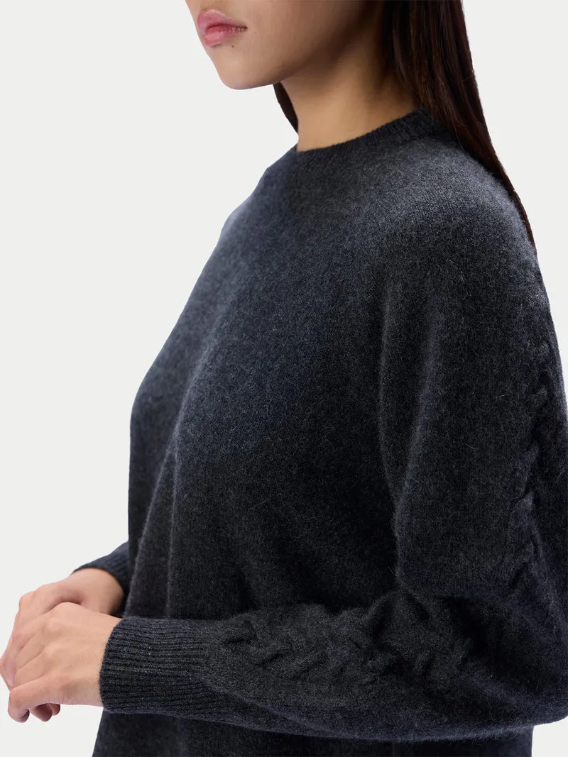 Kaschmirpullover mit Zopf-Raglanärmeln und Rundhalsausschnitt