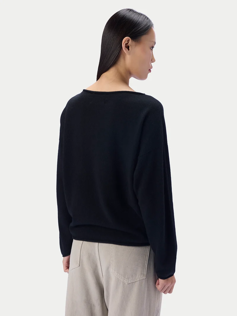 Kaschmirpullover mit U-Boot-Ausschnitt
