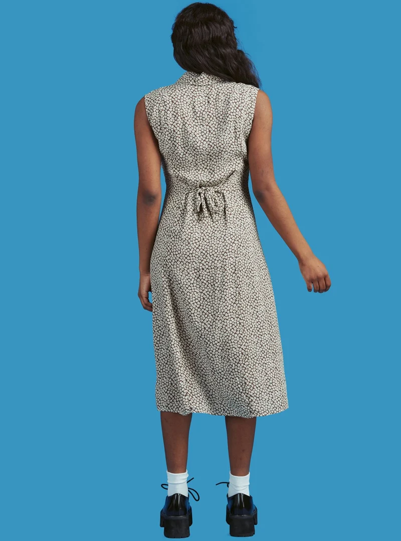 Land Dress