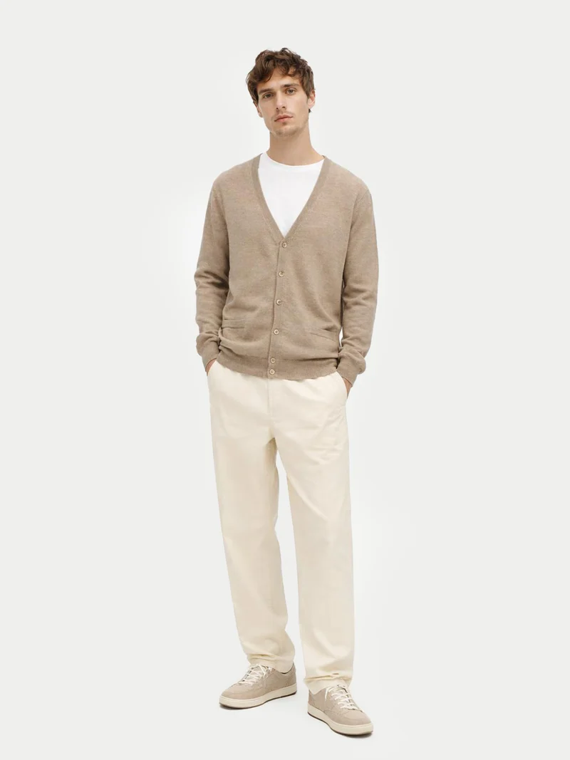 Naturfarbene Basic V-Ausschnitt Kaschmirstrickjacke mit Knöpfen