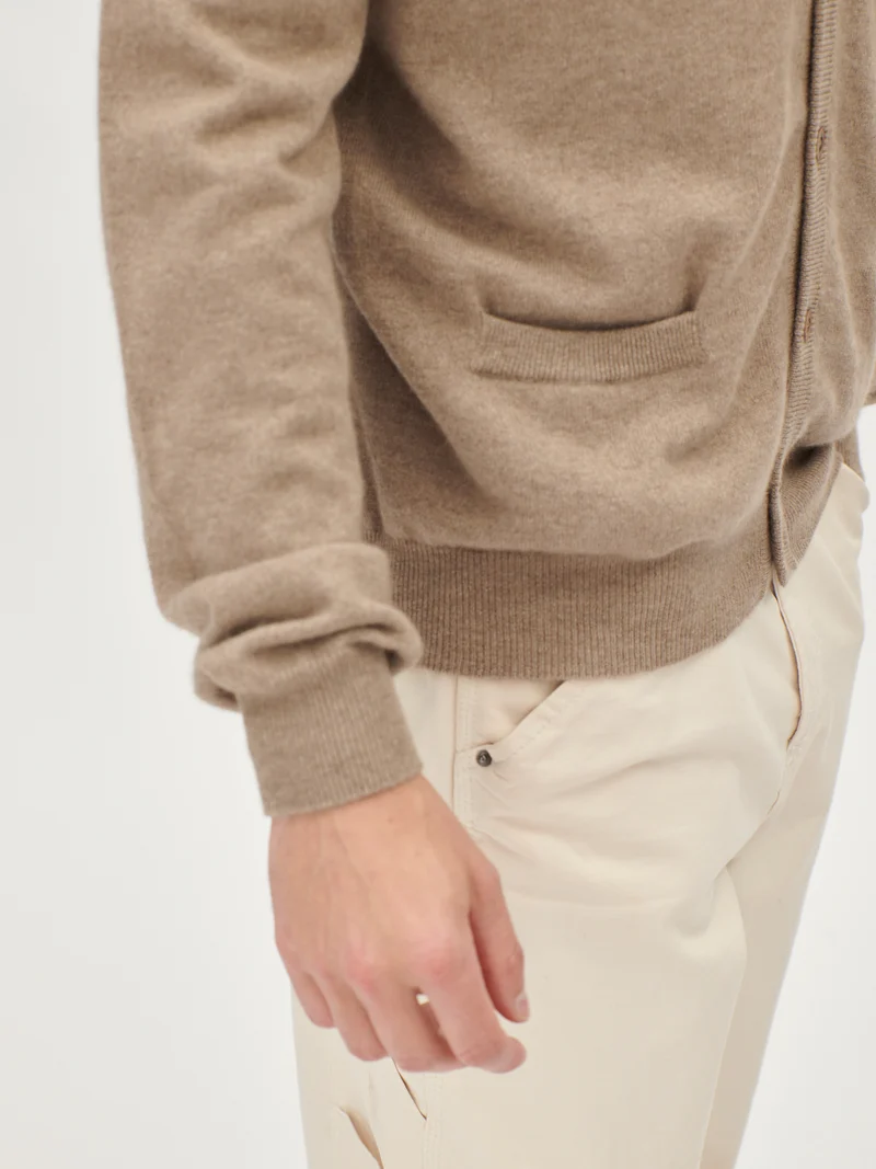 Naturfarbene Basic V-Ausschnitt Kaschmirstrickjacke mit Knöpfen