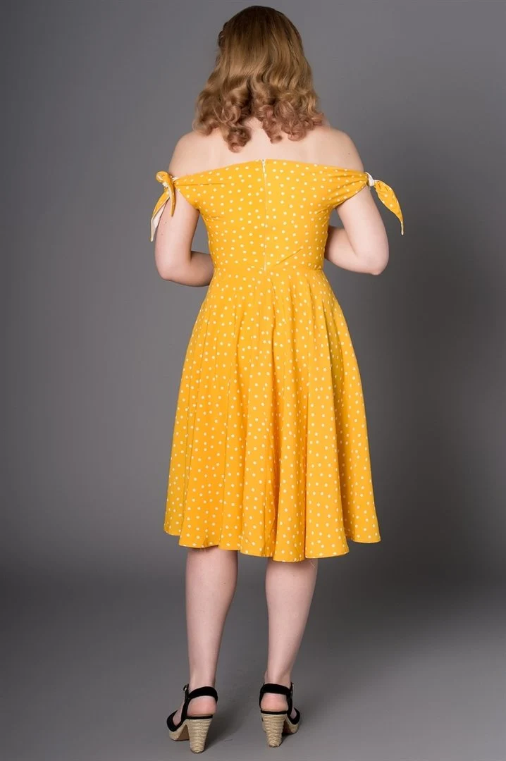 Swingkleid Taylor Off‑Shoulder, Gelb-Polka
