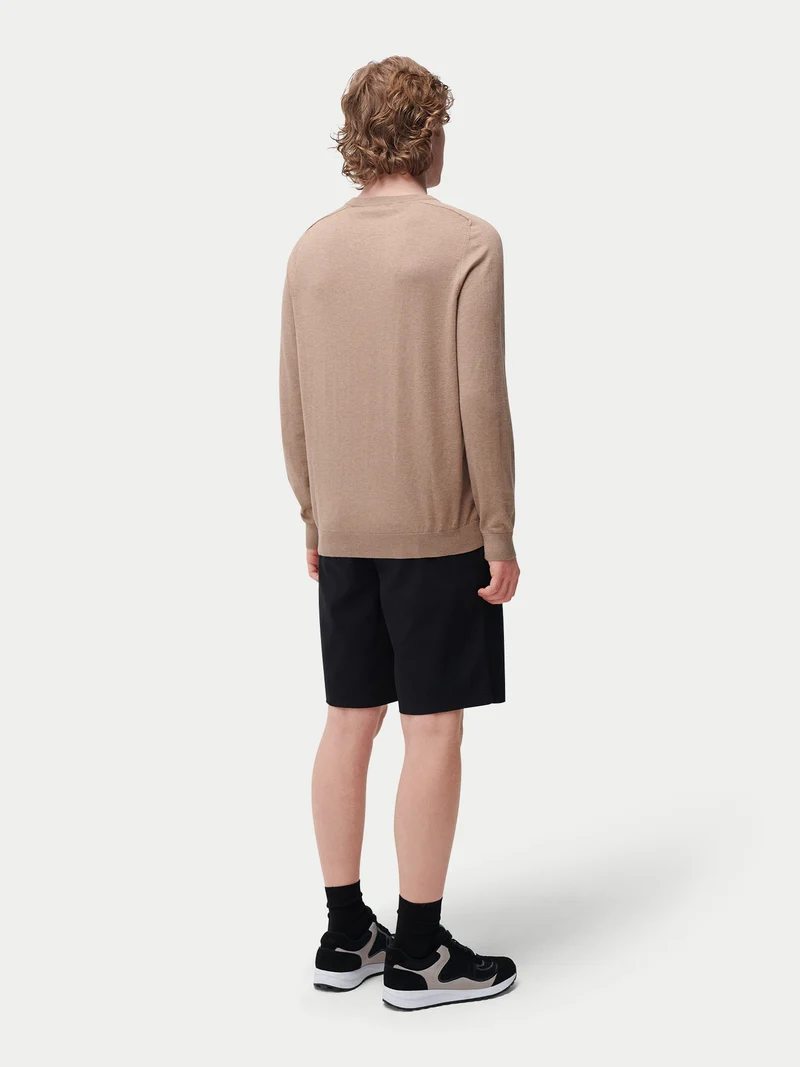 Pullover mit R-Ausschnitt aus Baumwoll-Seiden-Kaschmir-Mischung