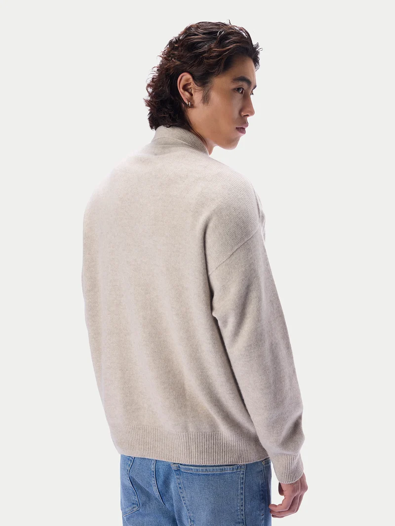 Kaschmir-Strickjacke mit spitzem Kragen und Reißverschluss